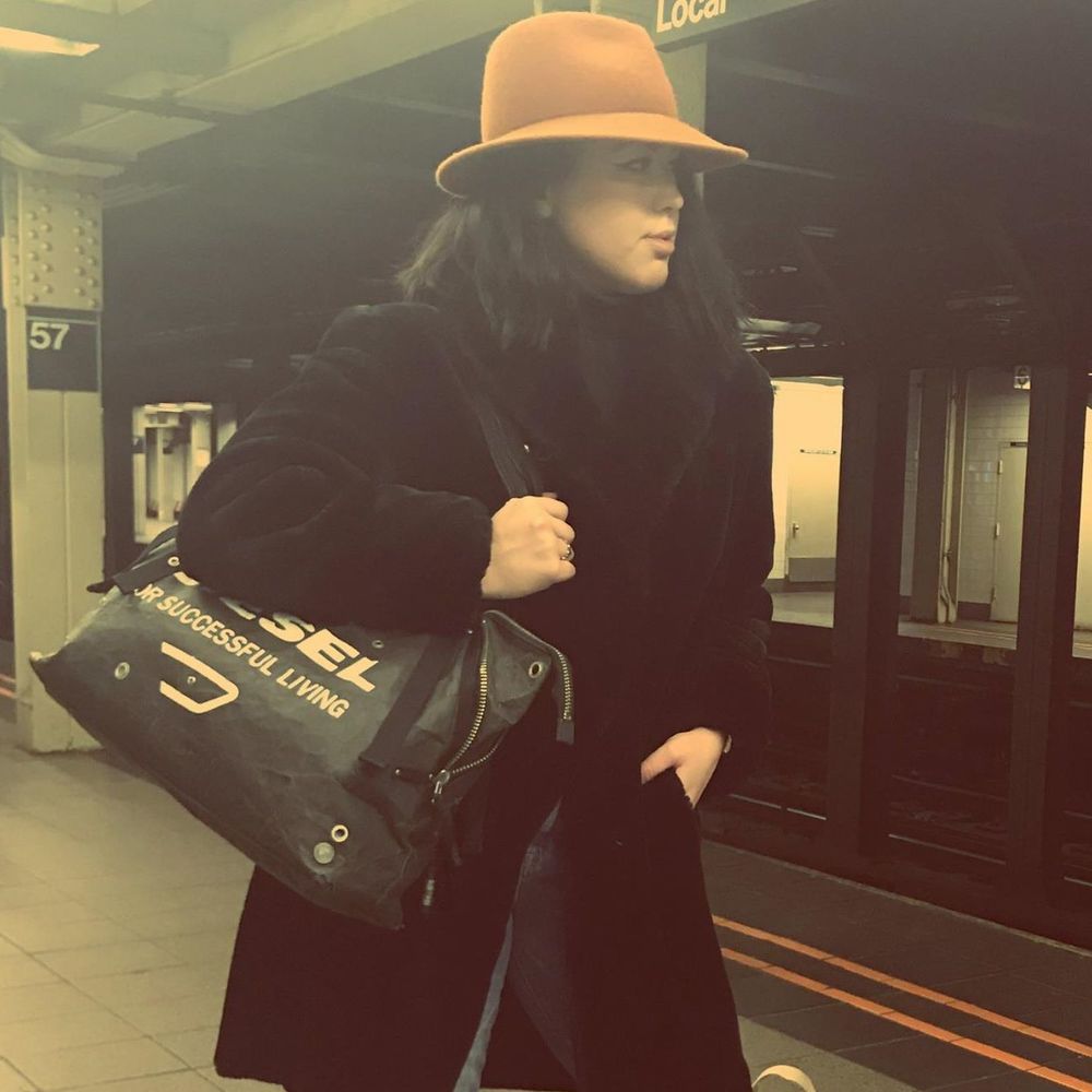 Meet your Posher, Caity